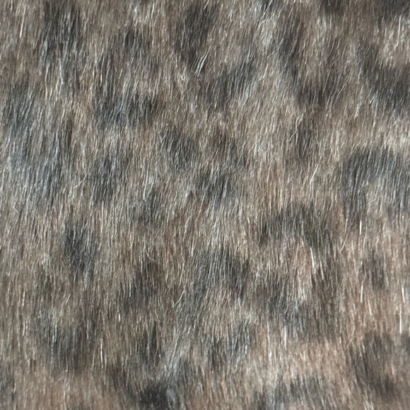 Timing Women's Size Medium Dark Smokey Charcoal Gray Leopard Faux Fur Vest - Picture 6 of 9